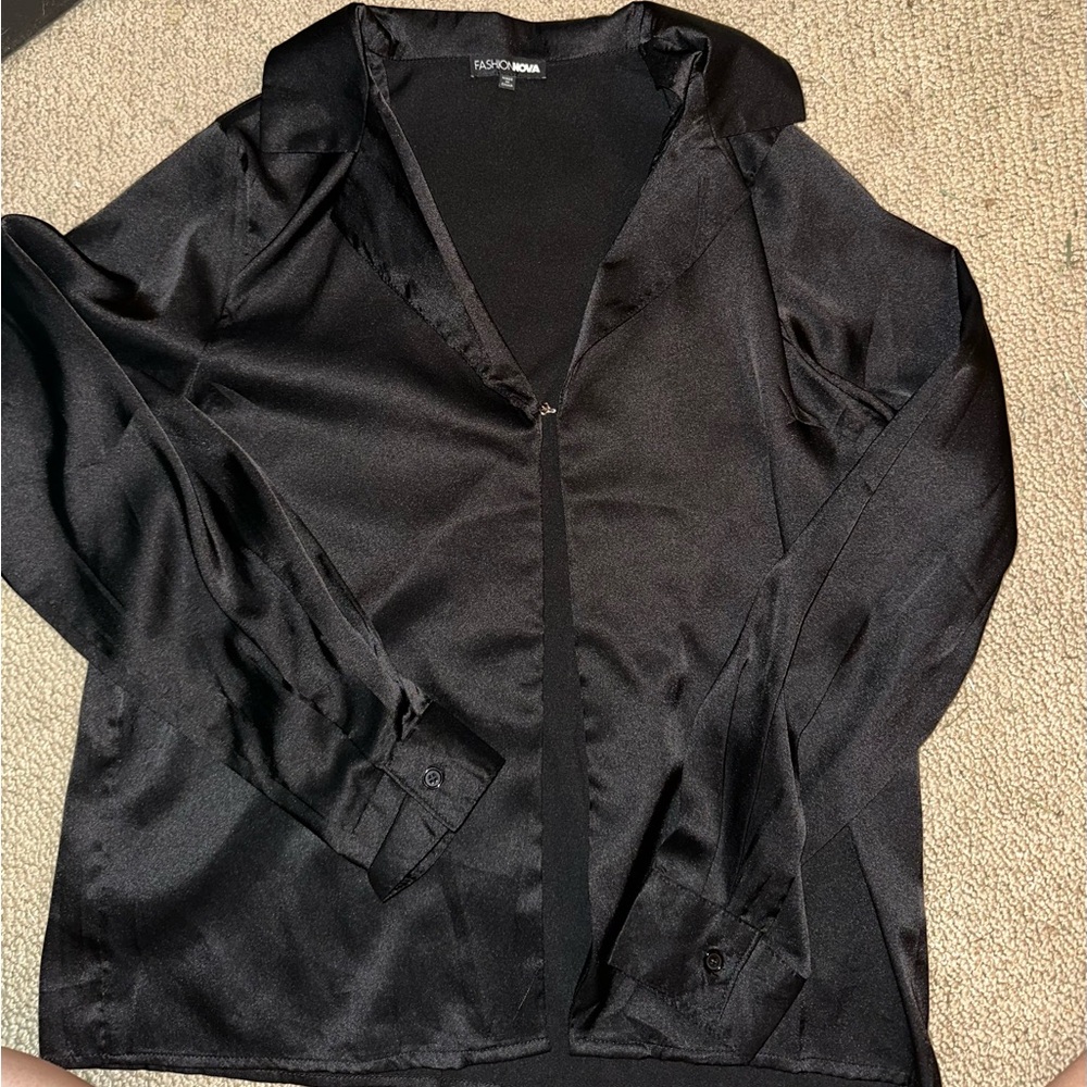 Fashion nova black satin top